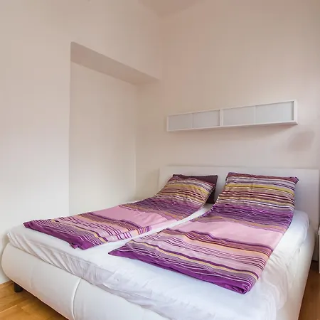 Central Buda 3 Apartment