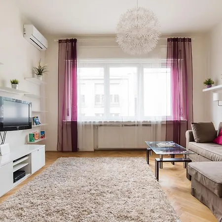 Central Buda 3 *